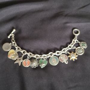 Ladies fashion bracelet